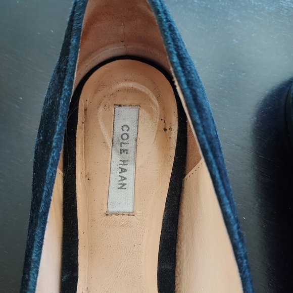 Cole Haan Women's Black Suede Loafers With Snakeskin Effect Trim, 7.5 - Picture 2 of 9